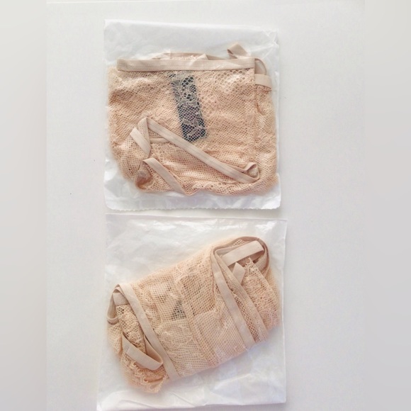 2 X Victoria’s Secret Very Sexy Core Lace Thong Panties New In Package - Picture 3 of 8